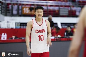 媒體人：男籃教練組給隊員放假三天 7號晚上再回北京集合