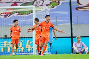 結束4連敗！海牛4-2送玉昆4輪不勝 宋文杰2傳1射林創(chuàng)益0度角破門