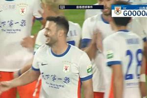 泰山5-1領(lǐng)先！張巖撲救脫手，瓦科輕松推射破門