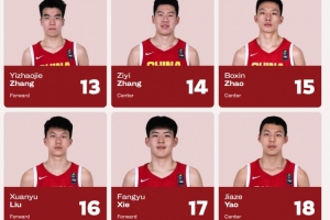 張懿趙杰半場16分&張宇辰6分！媒體人：兩人同時在場進攻很舒服