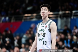 解說(shuō)：郭昊文上賽季打出統(tǒng)治力 將代表國(guó)王參加NBA夏季聯(lián)賽