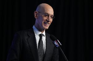 NBA官方：今年夏聯(lián)將測(cè)試使用一款內(nèi)置傳感器的智能籃球