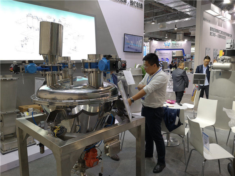 廣東宏工參加IPB 2018 第十六屆中國(guó)國(guó)際粉體加工展