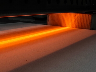 如何選擇焊接技術(shù)？紅外線焊接與激光焊接的深度對(duì)比！